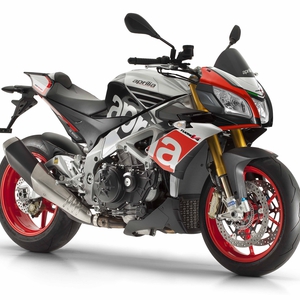 Aprilia tuono v4 (2)