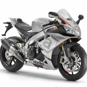 Aprilia rsv4 (3)