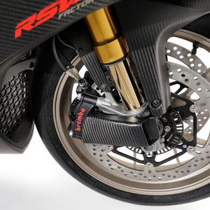 Aprilia rsv4 1100 factory 8