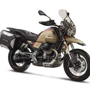 Moto guzzi v85 tt travel