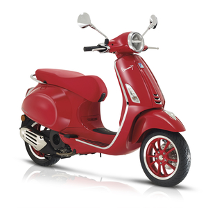 Vespa primavera red