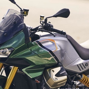 Moto guzzi v100 mandello 5