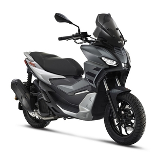 2021 aprilia sr gt 125 girigio 3 4antdx abbaglianti bianco 1100x786