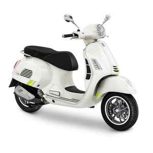 Vespa gts supertech bianca