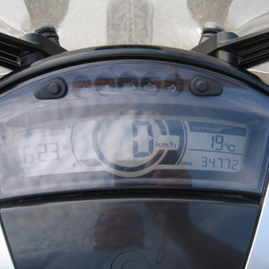 Yamaha xenter 150 bianco 2012 (4)