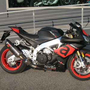 Aprilia rsv4 1000 rr ascari black 2019 (1)