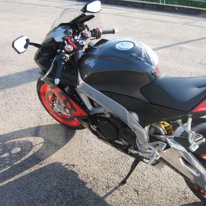 Aprilia rsv4 1000 rr ascari black 2019 (5)