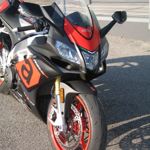 Aprilia rsv4 1000 rr ascari black 2019 (2)