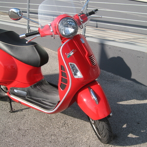 Vespa gts 300 super rosso 2008 (2)