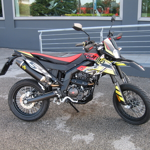 Aprilia sx 125 e5 yellow star 2022 (1)