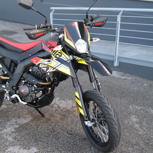 Aprilia sx 125 e5 yellow star 2022 (2)