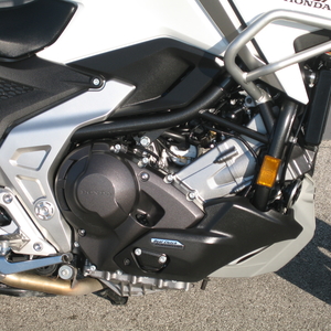 Honda nc 750 x dct abs bianco 2021 (3)