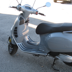 Vespa gts 300 supetech grigio materia 2020 (4)
