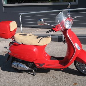 Vespa lx 150 rosso 2008 (1)