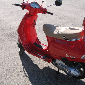 Vespa lx 150 rosso 2008 (4)
