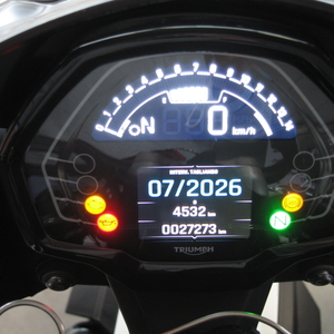 Triumph street triple r 765 bianco 2024 (6)