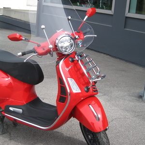 Vespa gts 300 super rosso coraggioso 2023 (2)