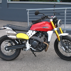 Fantic motor caballero scrambler 500 rosso 2024 (1)