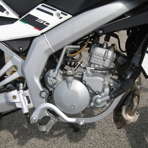 Aprilia sx 50 racing white 2015 (3)