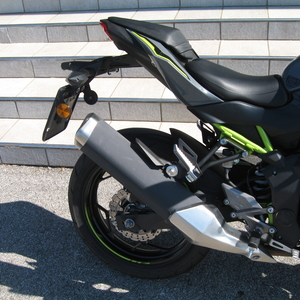 Kawasaki z 125 grigio verde 2023 (4)