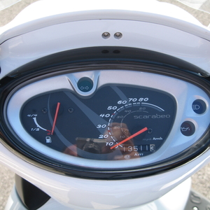Aprilia scarabeo 50 street 2t bianco 2017 (4)