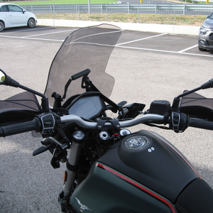 Moto guzzi v85 tt verde 2022 (7)