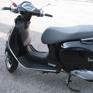 Vespa gts 310 nero convinto 09 2026 (5)