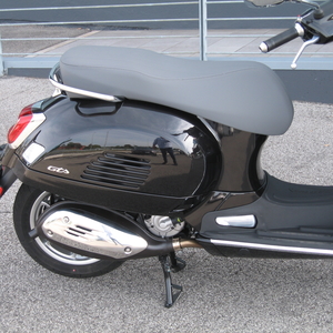 Vespa gts 310 nero convinto 09 2026 (3)