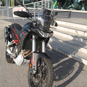 Aprilia tuareg 660 nera 2024 (2)